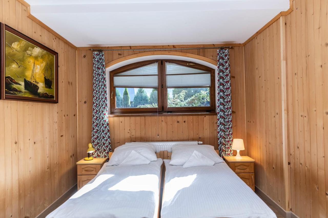 Domy Sywarne Z Sauna I Widokiem Na Gory กอสเชียลิสกอ ภายนอก รูปภาพ